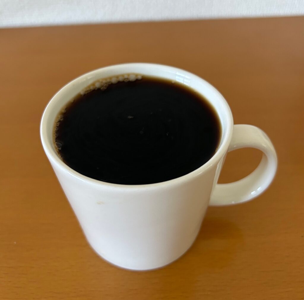 イッタラのマグに250mlのコーヒーを入れた場合